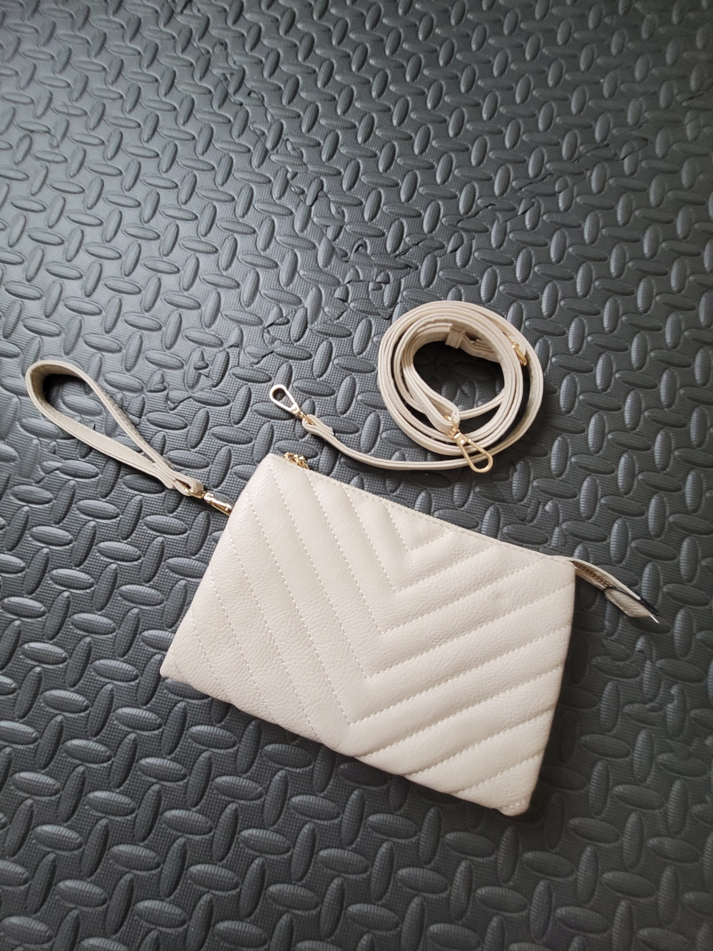 Isabelle Vegan Cream Chevron Quilted Wristlet Clutch w Removable Crossbody Strap